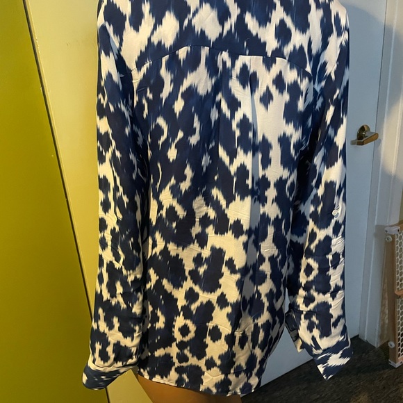 Vince silk tunic blouse navy and tan - Picture 2 of 7